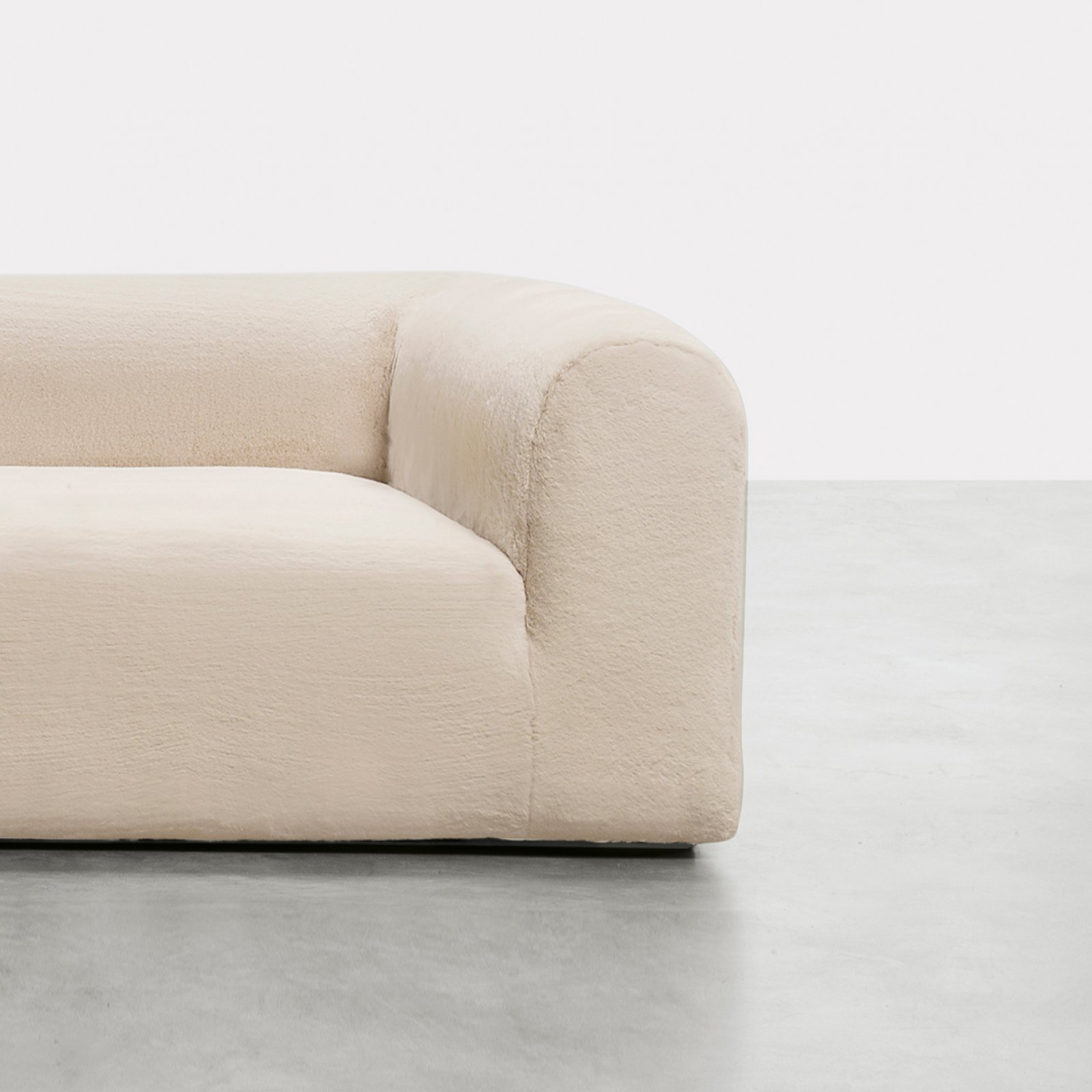 Lambert_sofa_collection-2022_crop.jpg